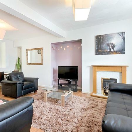 Free Parking, Spacious Living Room, Garden สวอนซี ภายนอก รูปภาพ